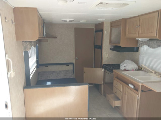 Продажа на аукционе авто 2004 Four Winds Express, vin: 47CTDTN204M418746, номер лота: 46087882
