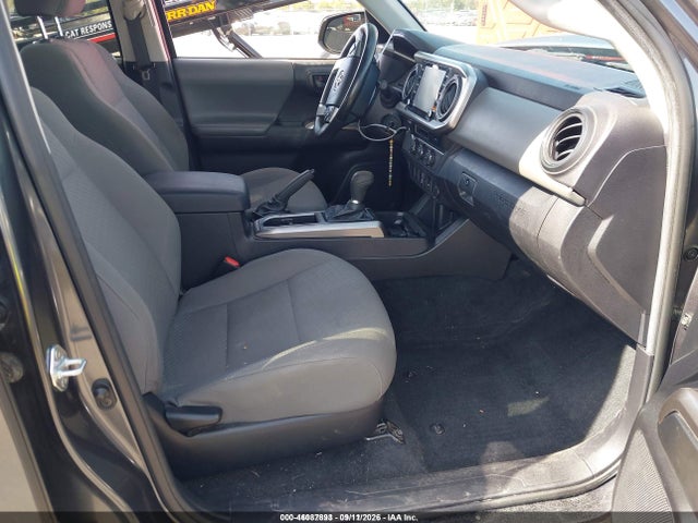 2021 Toyota Tacoma Sr5 V6 მანქანა იყიდება აუქციონზე, vin: 3TMAZ5CN8MM156532, აუქციონის ნომერი: 46087893