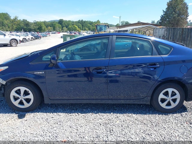 2015 Toyota Prius Two მანქანა იყიდება აუქციონზე, vin: JTDKN3DU6F0408875, აუქციონის ნომერი: 46087928