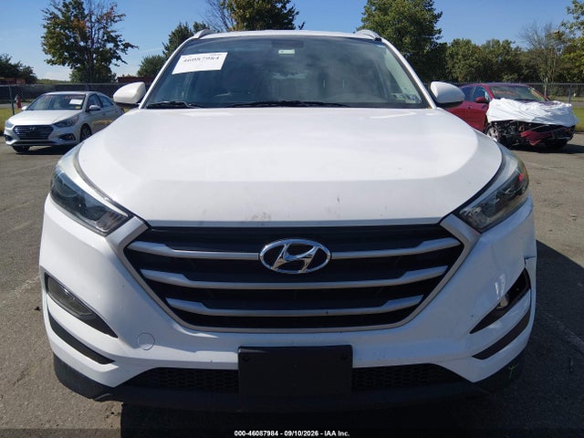 2017 Hyundai Tucson Se მანქანა იყიდება აუქციონზე, vin: KM8J3CA45HU437717, აუქციონის ნომერი: 46087984