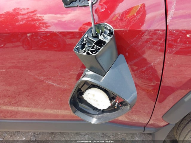 2T3G1RFV4SW558340 Toyota RAV4 LE