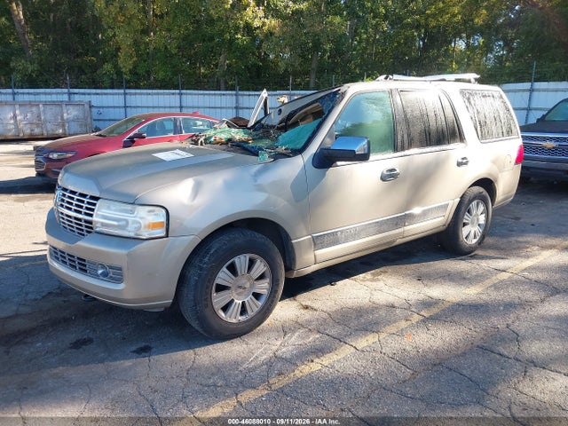 46088010 :رقم المزاد ، 5LMFU28527LJ04548 vin ، 2007 Lincoln Navigator Ultimate مزاد بيع