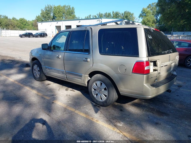 46088010 :رقم المزاد ، 5LMFU28527LJ04548 vin ، 2007 Lincoln Navigator Ultimate مزاد بيع