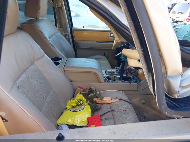 46088010 :رقم المزاد ، 5LMFU28527LJ04548 vin ، 2007 Lincoln Navigator Ultimate مزاد بيع