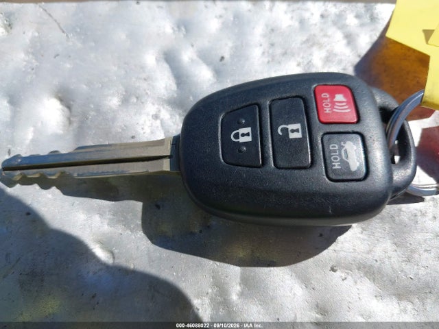 2015 Toyota Corolla S Plus მანქანა იყიდება აუქციონზე, vin: 2T1BURHE8FC276958, აუქციონის ნომერი: 46088022