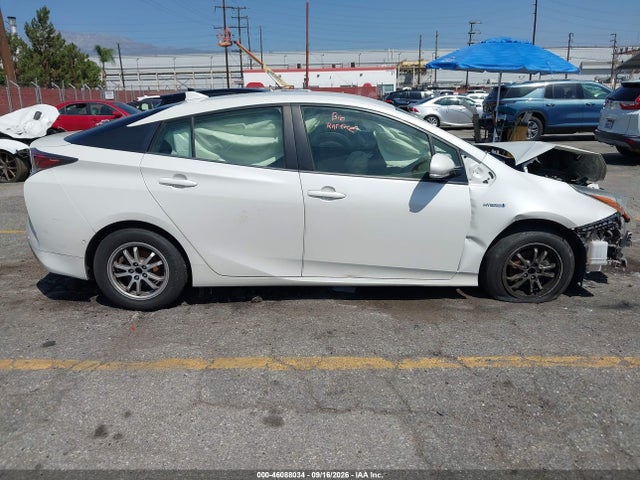 2018 Toyota Prius Two მანქანა იყიდება აუქციონზე, vin: JTDKBRFU1J3073119, აუქციონის ნომერი: 46088034
