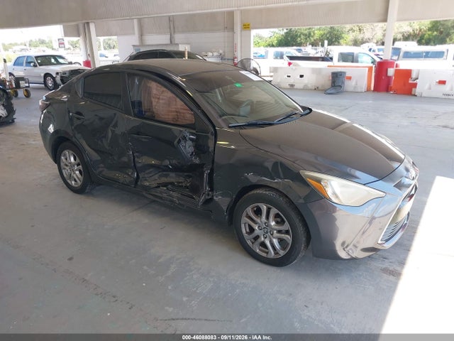 46088083 :رقم المزاد ، 3MYDLBYV1JY319601 vin ، 2018 Toyota Yaris Ia مزاد بيع
