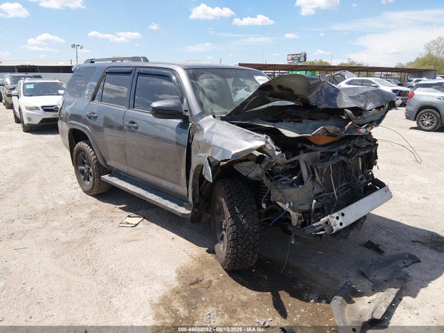 46088092 :رقم المزاد ، JTEBU5JR7H5431341 vin ، 2017 Toyota 4runner Sr5 مزاد بيع