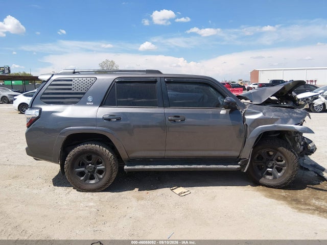 46088092 :رقم المزاد ، JTEBU5JR7H5431341 vin ، 2017 Toyota 4runner Sr5 مزاد بيع