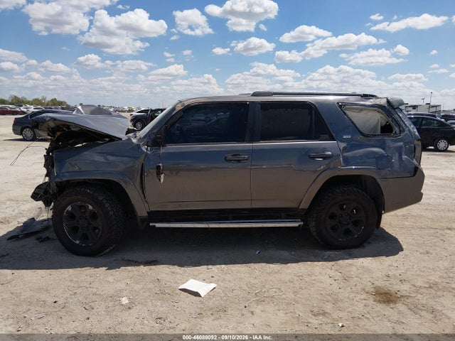 46088092 :رقم المزاد ، JTEBU5JR7H5431341 vin ، 2017 Toyota 4runner Sr5 مزاد بيع