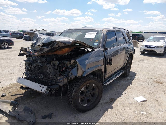 46088092 :رقم المزاد ، JTEBU5JR7H5431341 vin ، 2017 Toyota 4runner Sr5 مزاد بيع