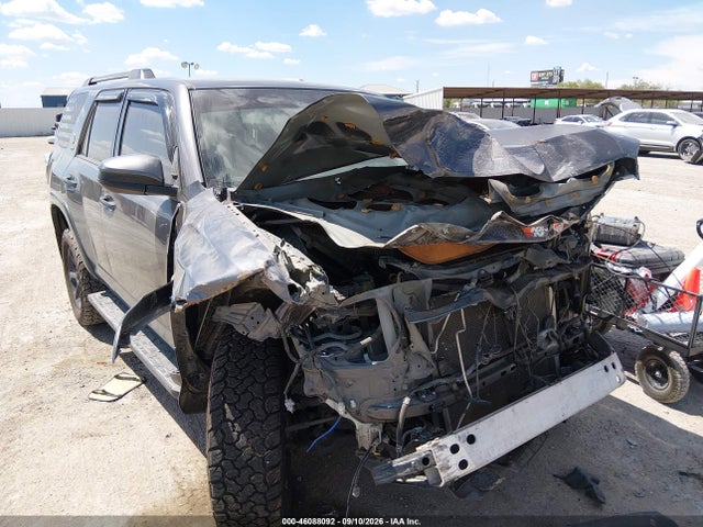 46088092 :رقم المزاد ، JTEBU5JR7H5431341 vin ، 2017 Toyota 4runner Sr5 مزاد بيع
