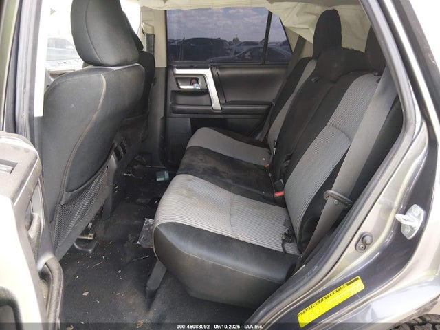 46088092 :رقم المزاد ، JTEBU5JR7H5431341 vin ، 2017 Toyota 4runner Sr5 مزاد بيع