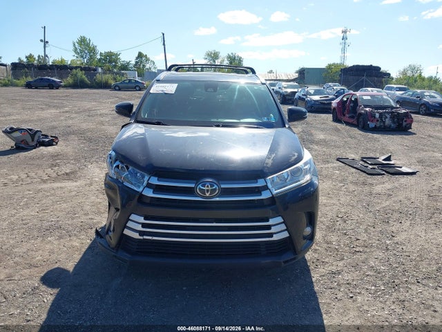 5TDJZRFH2KS617881 Toyota Highlander Xle