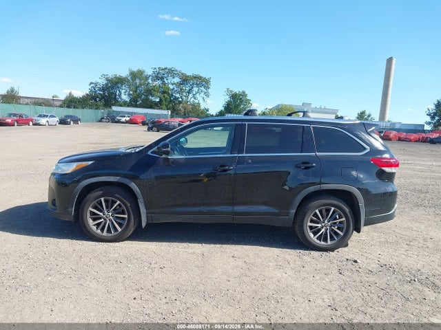 5TDJZRFH2KS617881 Toyota Highlander Xle