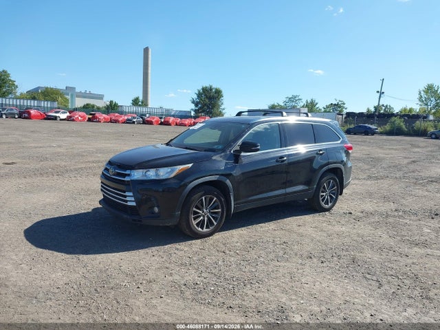 5TDJZRFH2KS617881 Toyota Highlander Xle