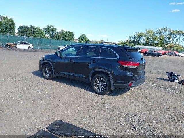 5TDJZRFH2KS617881 Toyota Highlander Xle