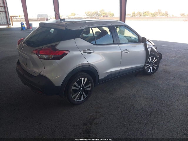 46088279 :رقم المزاد ، 3N1CP5CV6LL551492 vin ، 2020 Nissan Kicks Sv Xtronic Cvt مزاد بيع