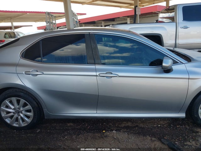 Продажа на аукционе авто 2018 Toyota Camry Le, vin: 4T1B11HK3JU568315, номер лота: 46088362