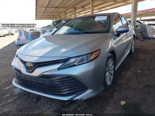 Продажа на аукционе авто 2018 Toyota Camry Le, vin: 4T1B11HK3JU568315, номер лота: 46088362