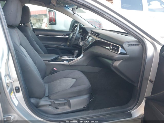 Продажа на аукционе авто 2018 Toyota Camry Le, vin: 4T1B11HK3JU568315, номер лота: 46088362