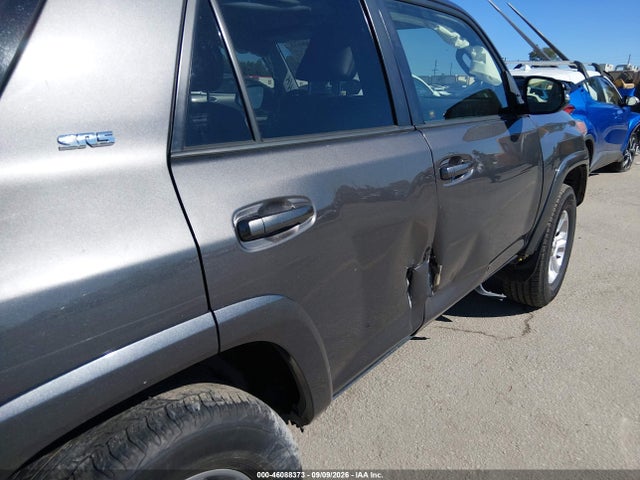 Toyota 4runner Sr5 Premium 2017 JTEBU5JR8H5432465 Image 12