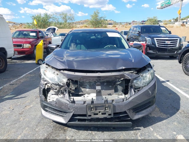 Honda Civic Lx 2018 2HGFC2F55JH507992 Image 12