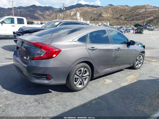 Honda Civic Lx 2018 2HGFC2F55JH507992 Image 4