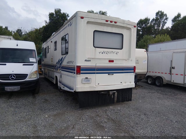 Auction sale of the 1995 Chevrolet P30, vin: 1GBKP37N1S3315631, lot number: 46088434