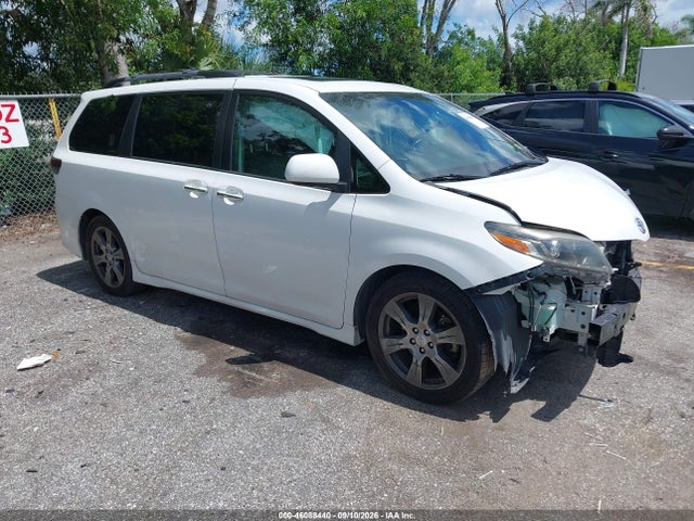 Продаж на аукціоні авто 2017 Toyota Sienna Se Premium 8 Passenger, vin: 5TDXZ3DC0HS814426, номер лоту: 46088440