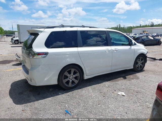 Aukcja sprzedaży 2017 Toyota Sienna Se Premium 8 Passenger, vin: 5TDXZ3DC0HS814426, numer aukcji: 46088440