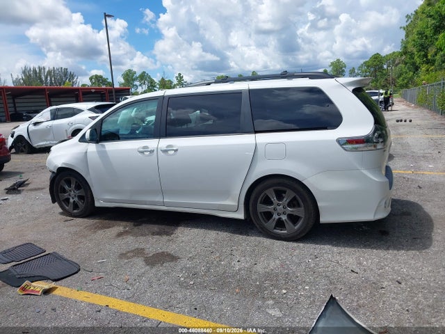 Aukcja sprzedaży 2017 Toyota Sienna Se Premium 8 Passenger, vin: 5TDXZ3DC0HS814426, numer aukcji: 46088440