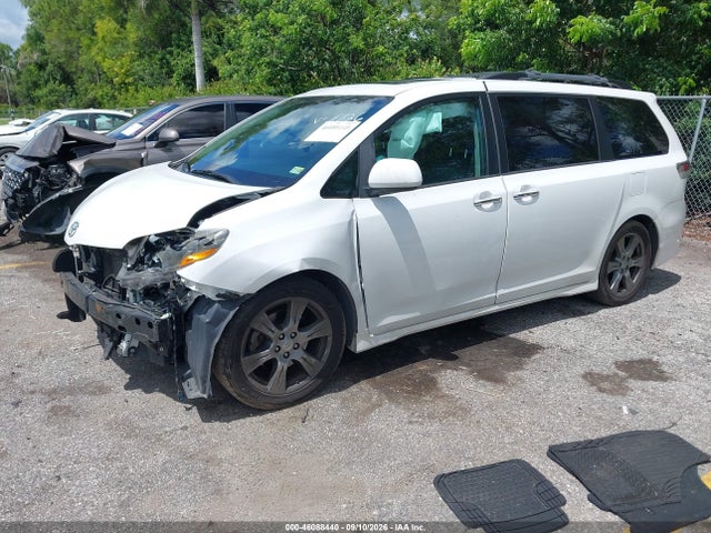 Aukcja sprzedaży 2017 Toyota Sienna Se Premium 8 Passenger, vin: 5TDXZ3DC0HS814426, numer aukcji: 46088440