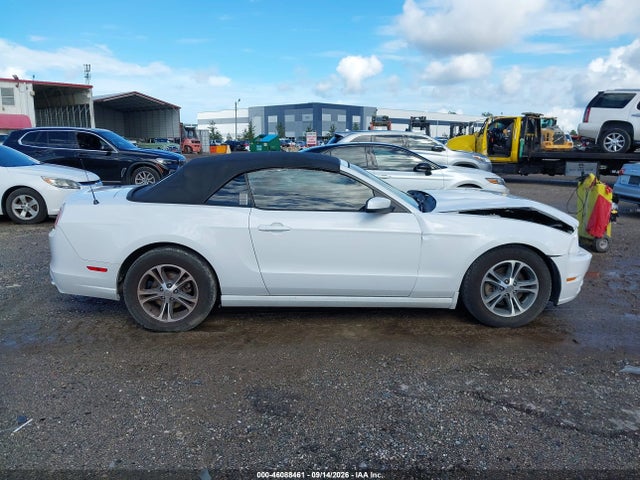 46088461 :رقم المزاد ، 1ZVBP8EM7E5263415 vin ، 2014 Ford Mustang V6 Premium مزاد بيع