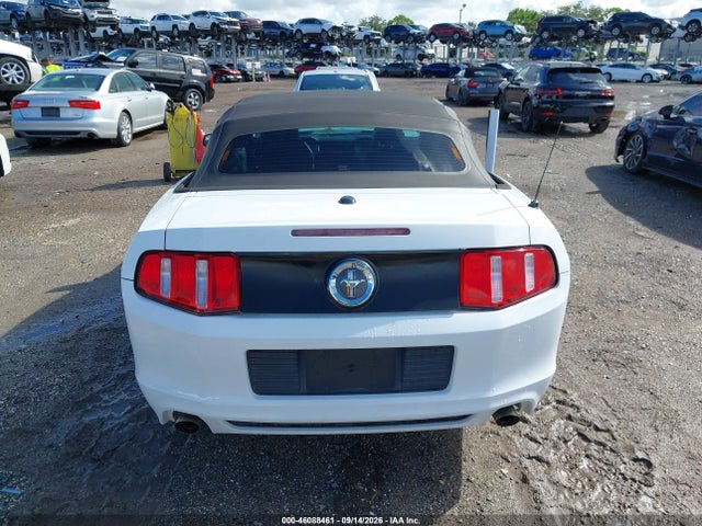 46088461 :رقم المزاد ، 1ZVBP8EM7E5263415 vin ، 2014 Ford Mustang V6 Premium مزاد بيع