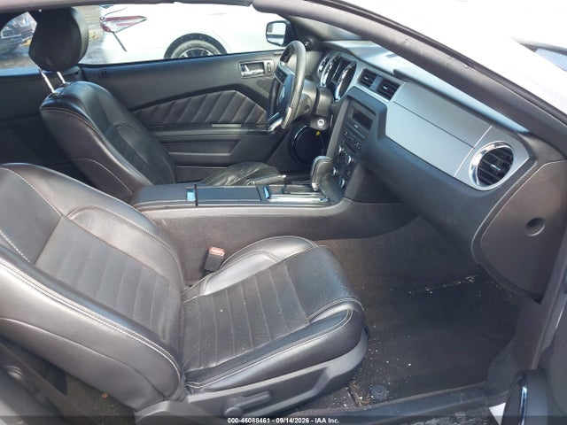 46088461 :رقم المزاد ، 1ZVBP8EM7E5263415 vin ، 2014 Ford Mustang V6 Premium مزاد بيع