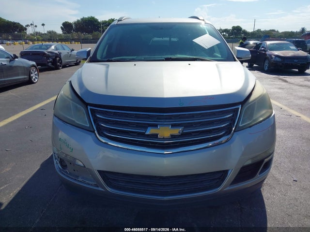 46088517 :رقم المزاد ، 1GNKRGKD1FJ287348 vin ، 2015 Chevrolet Traverse Lt مزاد بيع