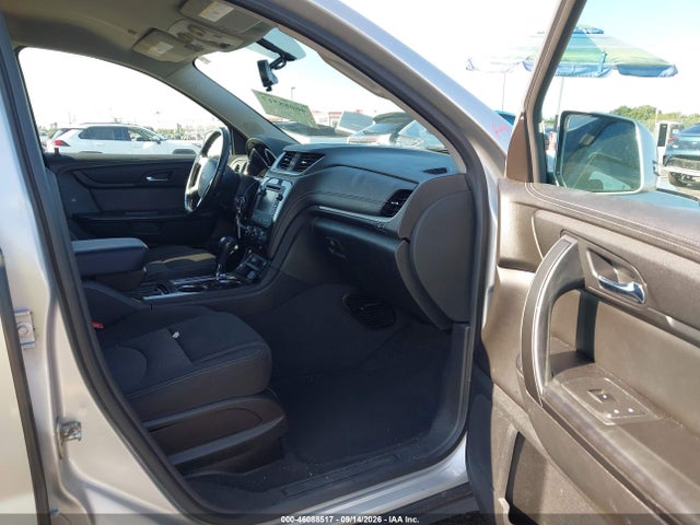46088517 :رقم المزاد ، 1GNKRGKD1FJ287348 vin ، 2015 Chevrolet Traverse Lt مزاد بيع