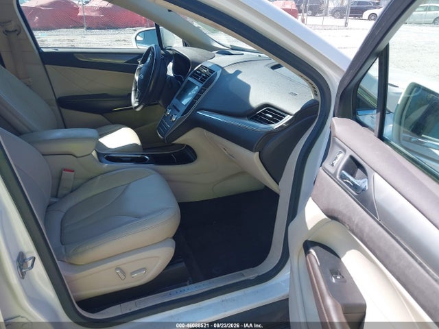Продаж на аукціоні авто 2017 Lincoln Mkc Premiere, vin: 5LMCJ1D93HUL32472, номер лоту: 46088521