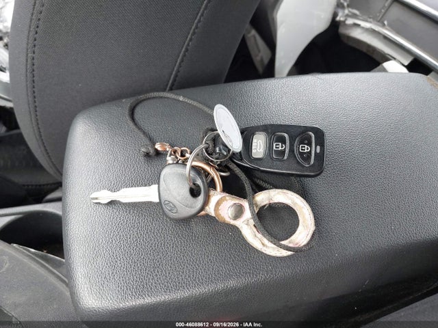 Продаж на аукціоні авто 2020 Hyundai Elantra Se, vin: 5NPD74LF9LH520340, номер лоту: 46088612
