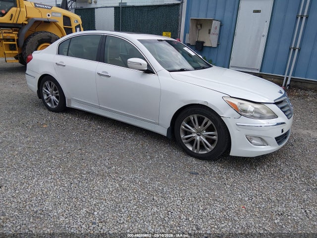 46088652 :رقم المزاد ، KMHGC4DD1CU196226 vin ، 2012 Hyundai Genesis 3.8 مزاد بيع