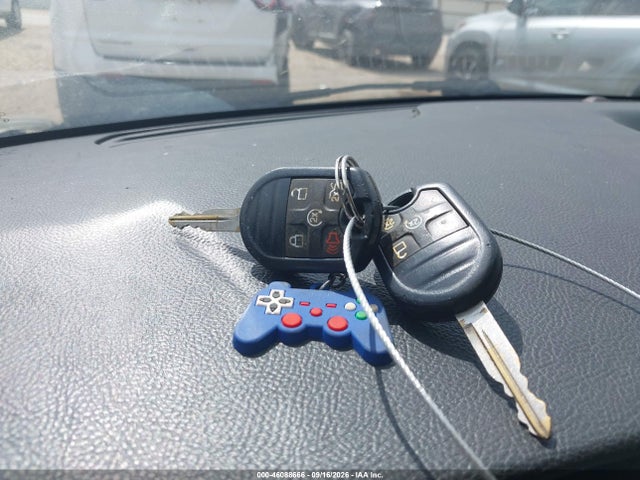 1FAHP2E87JG109854 Ford TAURUS SEL