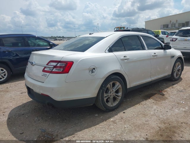 1FAHP2E87JG109854 Ford TAURUS SEL