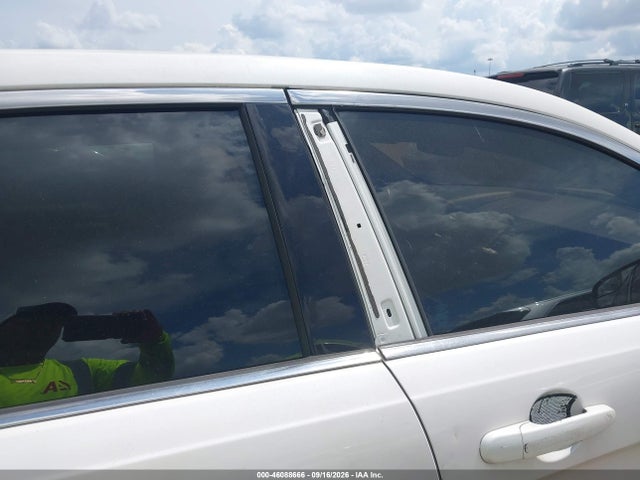 1FAHP2E87JG109854 Ford TAURUS SEL