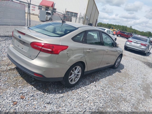 Ford FOCUS SE 2016 1FADP3F26GL352621 Image 4