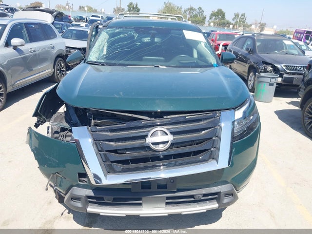 5N1DR3DG0RC201243 Nissan Pathfinder Platinum Fwd