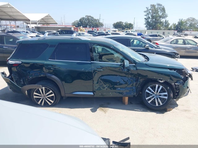5N1DR3DG0RC201243 Nissan Pathfinder Platinum Fwd