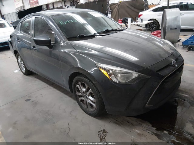 2017 Toyota Yaris Ia მანქანა იყიდება აუქციონზე, vin: 3MYDLBYV2HY180847, აუქციონის ნომერი: 46088710