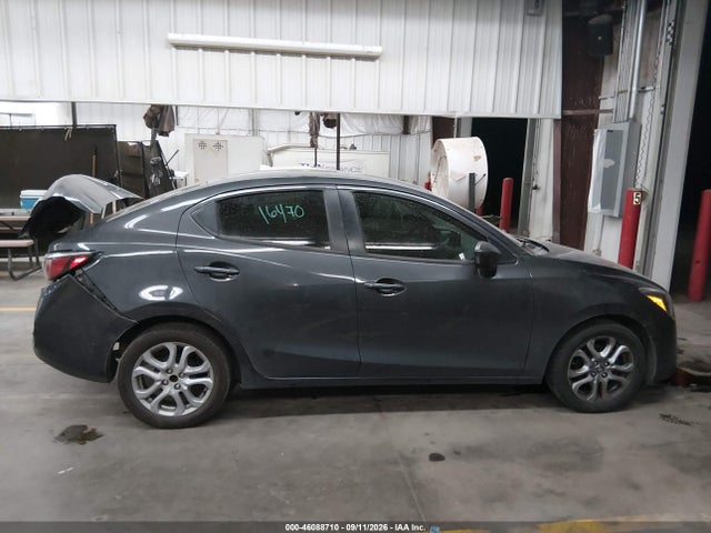 2017 Toyota Yaris Ia მანქანა იყიდება აუქციონზე, vin: 3MYDLBYV2HY180847, აუქციონის ნომერი: 46088710