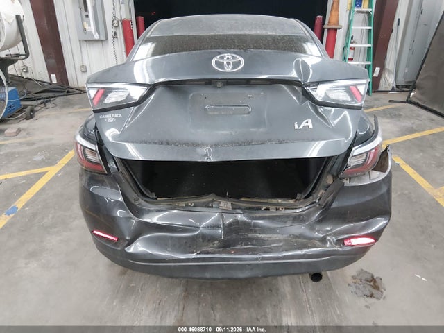 2017 Toyota Yaris Ia მანქანა იყიდება აუქციონზე, vin: 3MYDLBYV2HY180847, აუქციონის ნომერი: 46088710